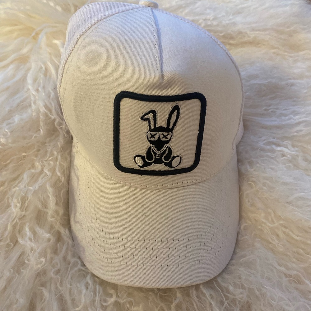 Brand New unisex street Bunny trucker White Cap with Embroidered Bunny Design